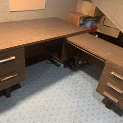  Desk- Sturdy Wood With Side Arm & 5 Drawers
