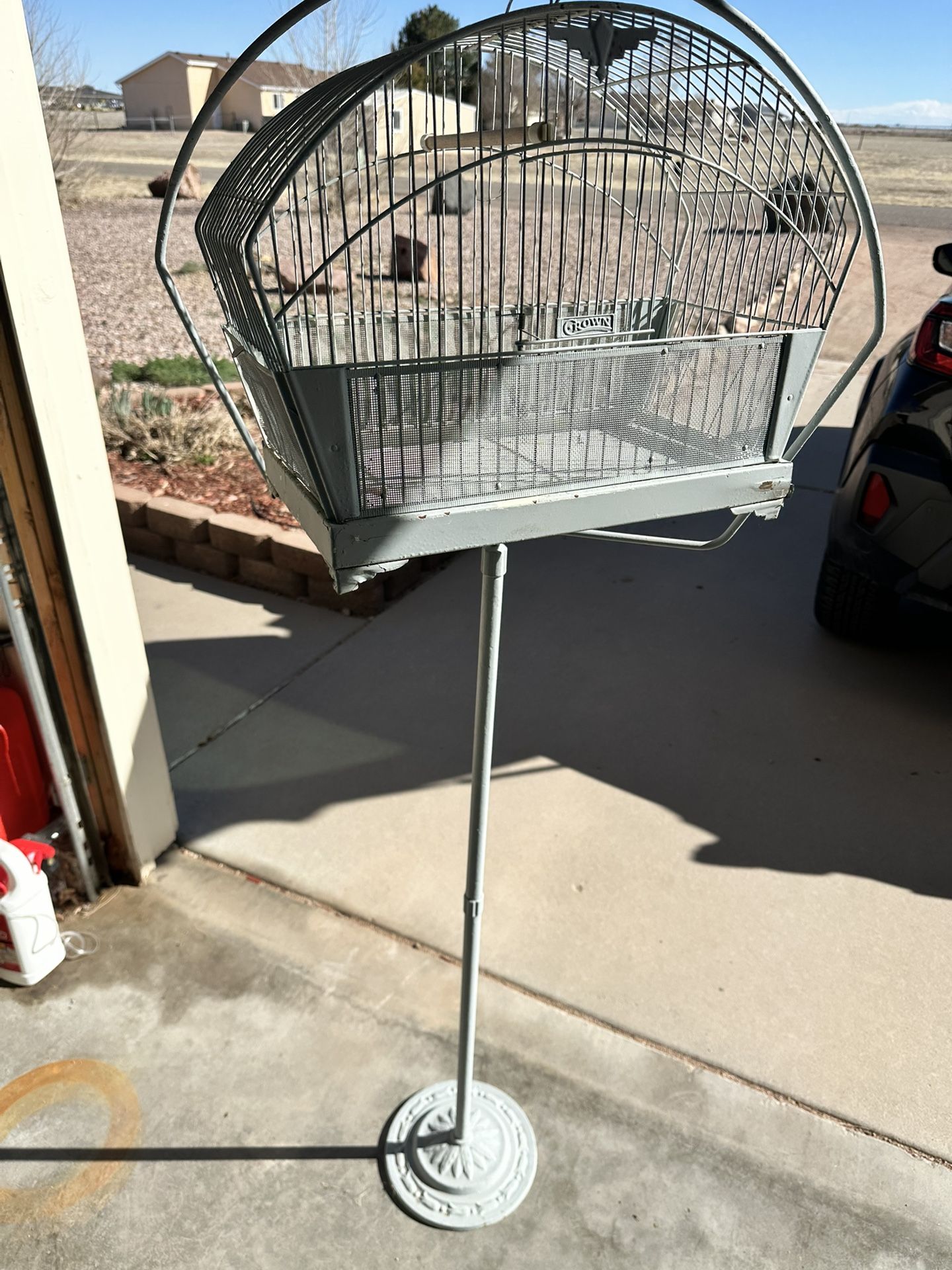 Crown antique birdcage with stand