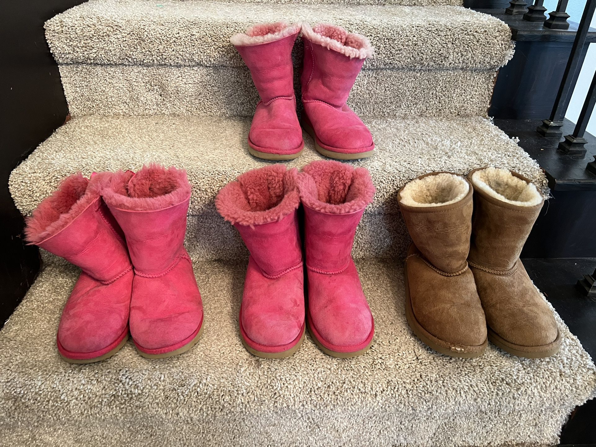 Girls UGG Boots size 3,4,5
