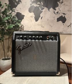 AMP Fender Frontman 15