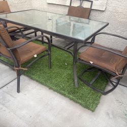 Patio Outdoor Furniture 1 Table And 4 Chairs With Cushions