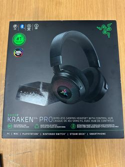 Razer Kraken V4 Pro Gaming Headset- Like new