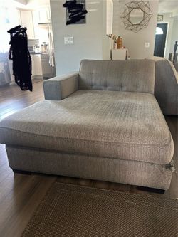 Large Sectional Couch (Gray)