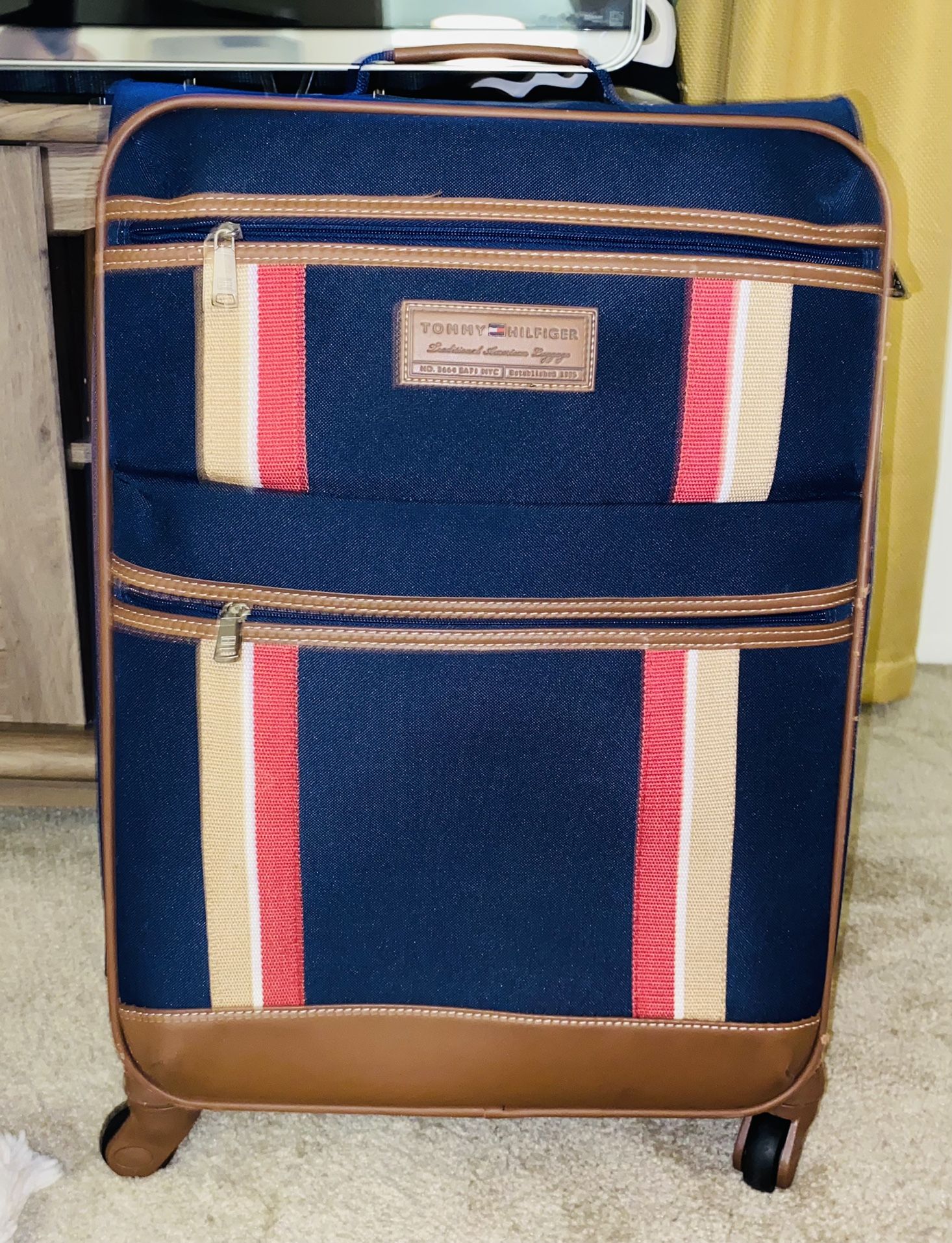 Travel Suitcase / Tommy Hilfiger