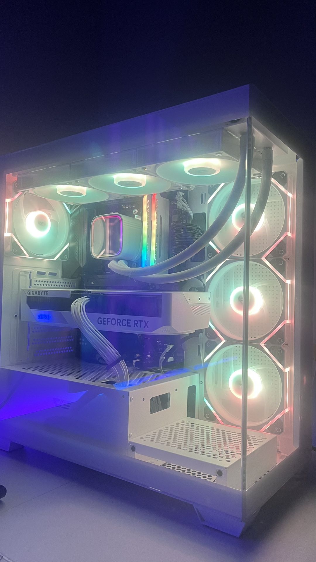 WHITE GAMING PC (Recent Built)