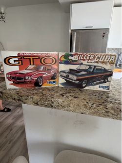 Classic muscle car & barracuda