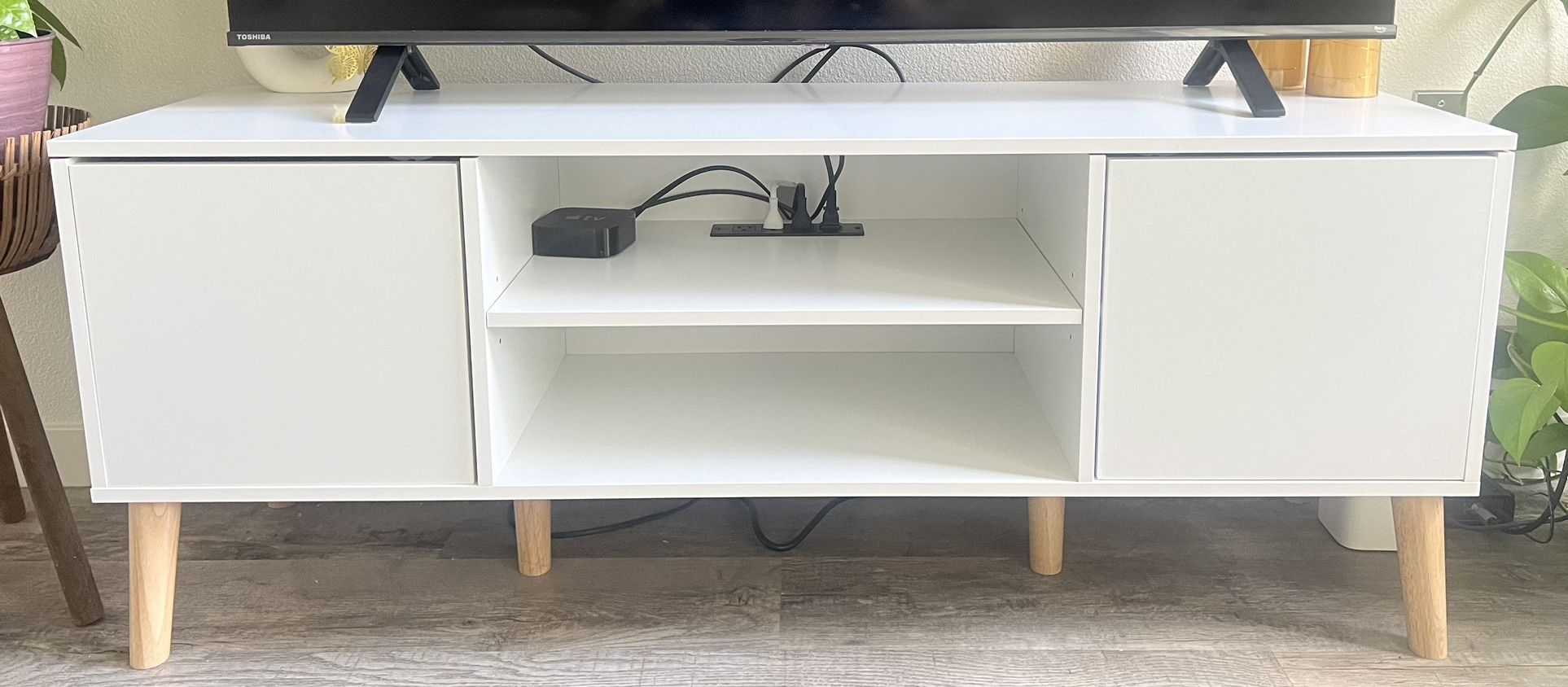 TV Stand With Power Outlet 