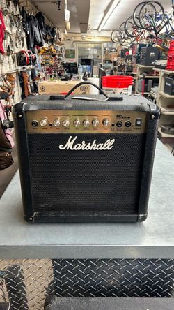 Marshall MG15CDR Electric Guitar Combo Amplifier