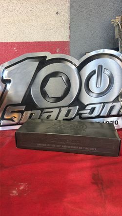 Snap-on 100th Anniversary Limited Edition Ratchet WITH SIGN