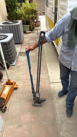 Hi-Lift jack