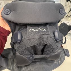Like New! Nina Cudl Click Baby Carrier 