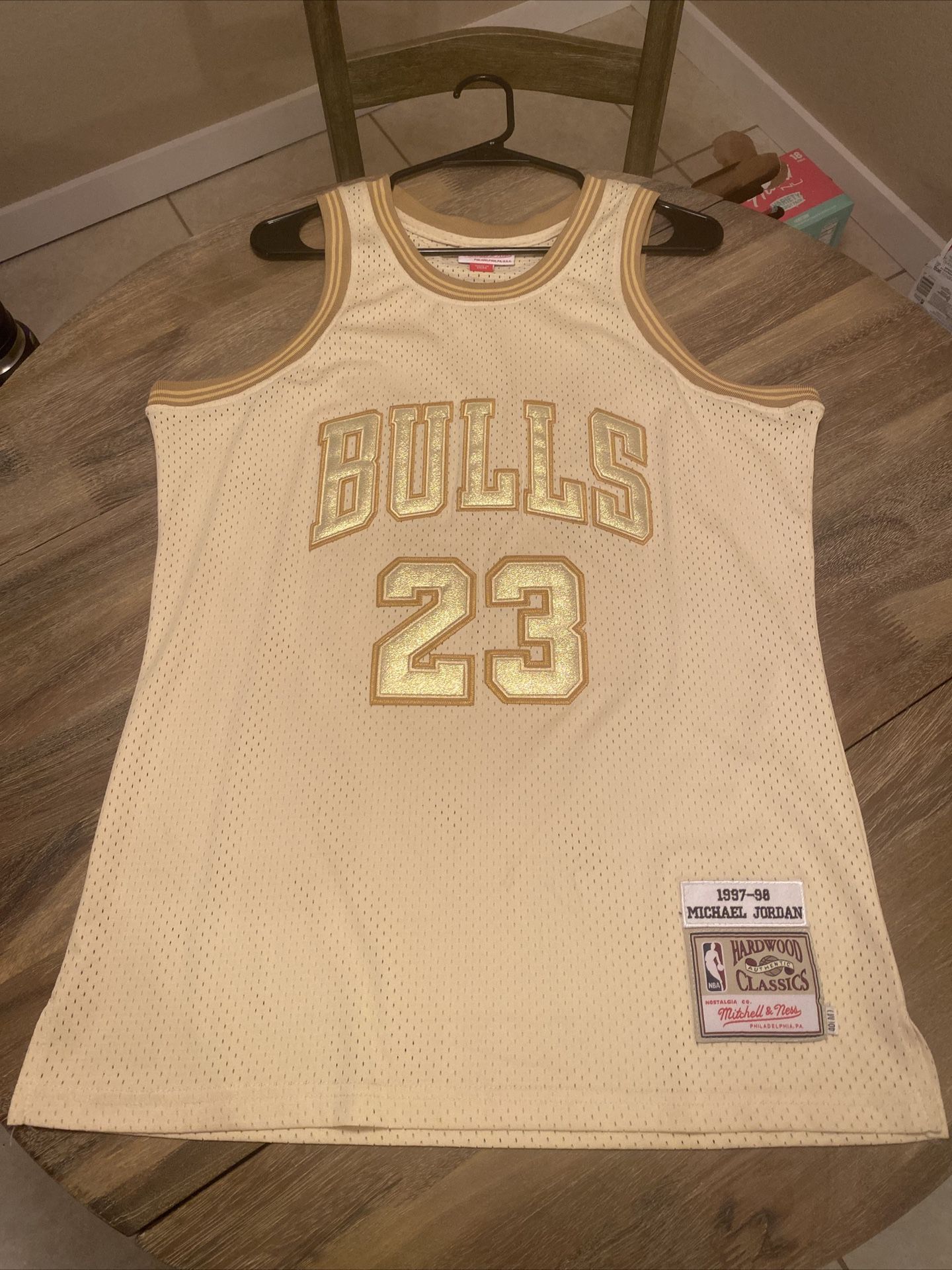 97-98 Official Michael Jordan Mitchell And Ness Hardwood Classic