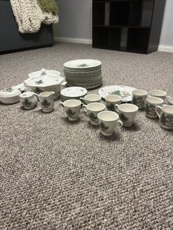 Happy holidays Nikko Dinner Set