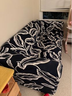 couch in good condition
