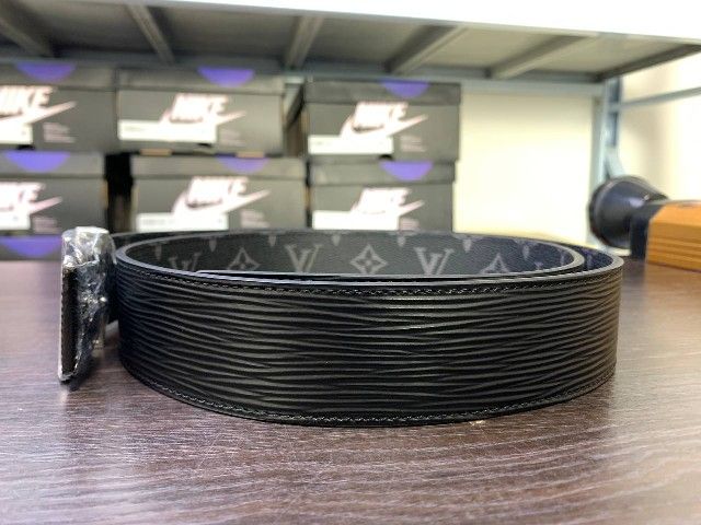 Louis Vuitton Belt Initiales Damier Graphite Black/Grey for Sale in Tucson,  AZ - OfferUp