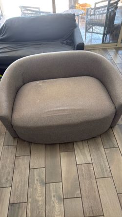 Swivel couch
