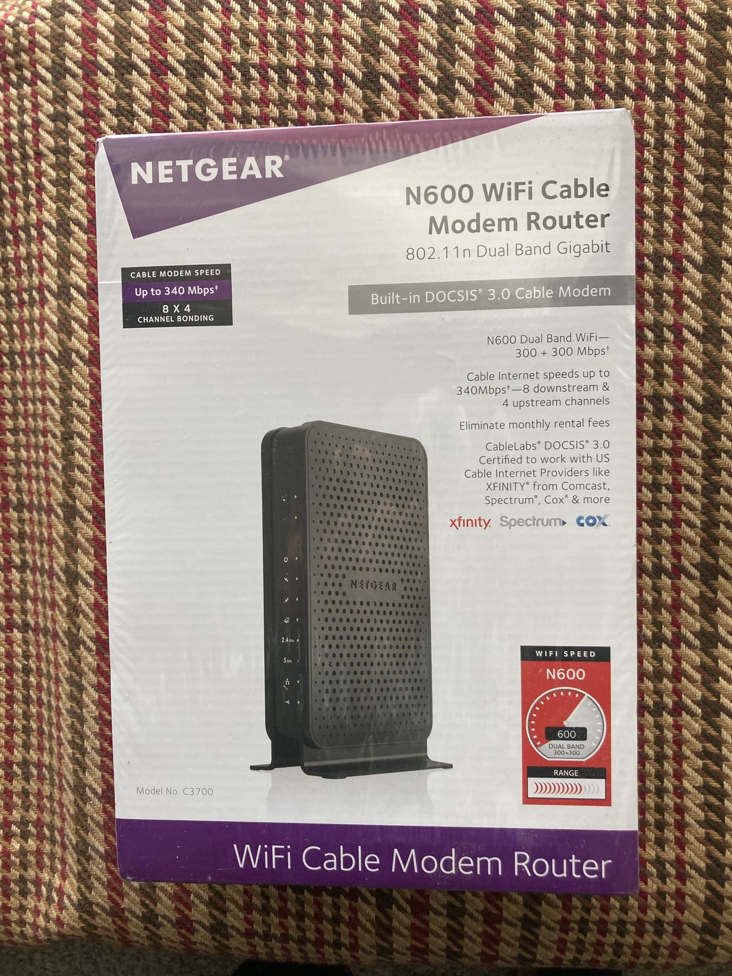 Brand New N600 Netgear C3700 8 x 4 WiFi Cable Modem and Router