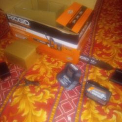 New Ridgid Chainsaw With 6.0 Battery And Charger 
