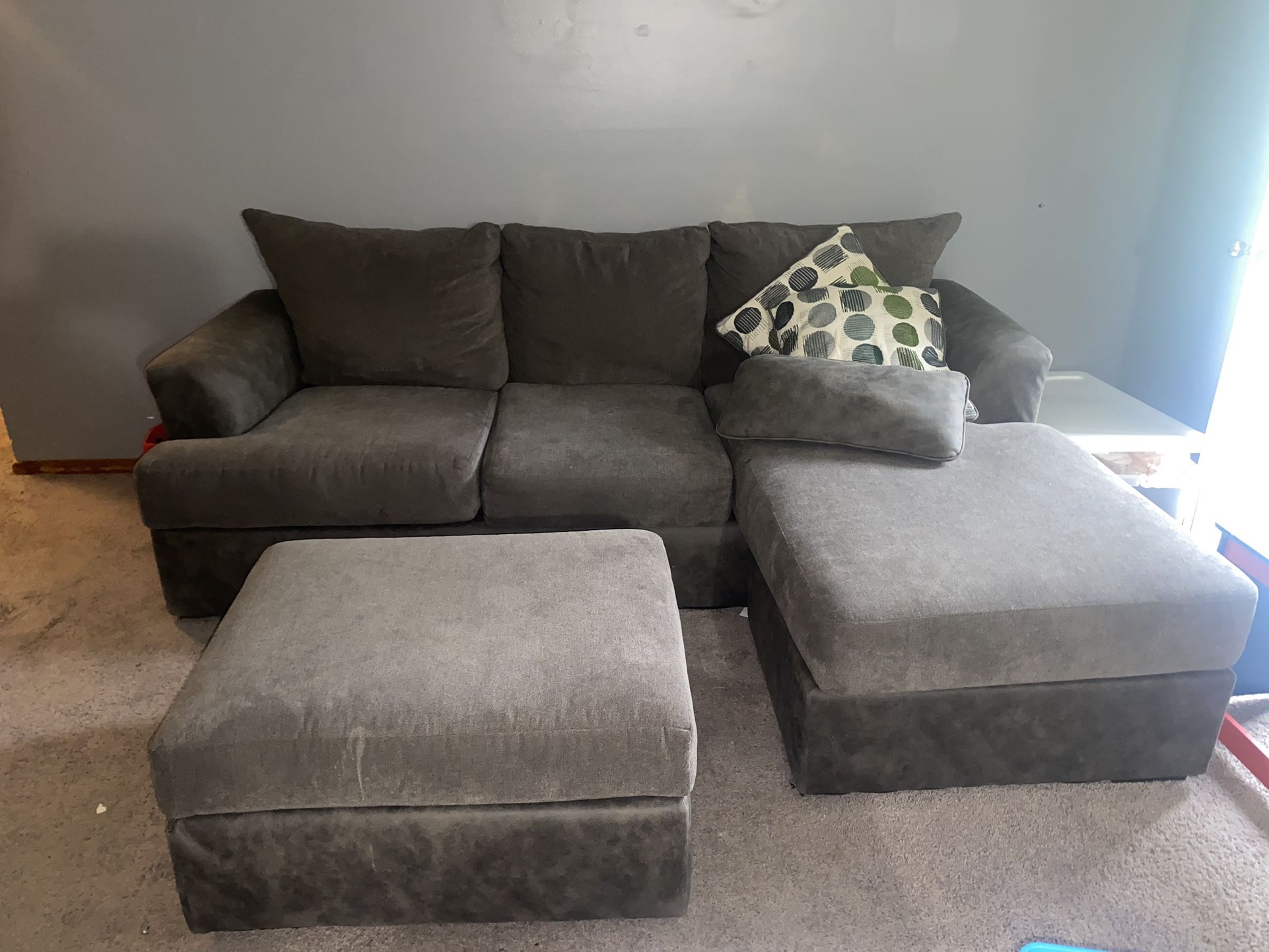 Woodhaven Envy II Sofa Chaise & Ottoman