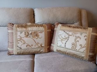 Accent pillows