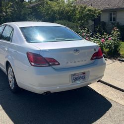 2005 Toyota Avalon