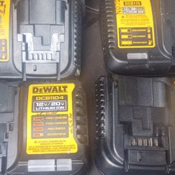 4 Charges XR Lithium Ion DeWalt 12V MAX to 20V MAX Slide 4 for $50.00 cash