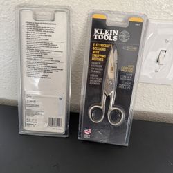 Klein Tools Electrician's Scissors with Stripping Notches 2100-7