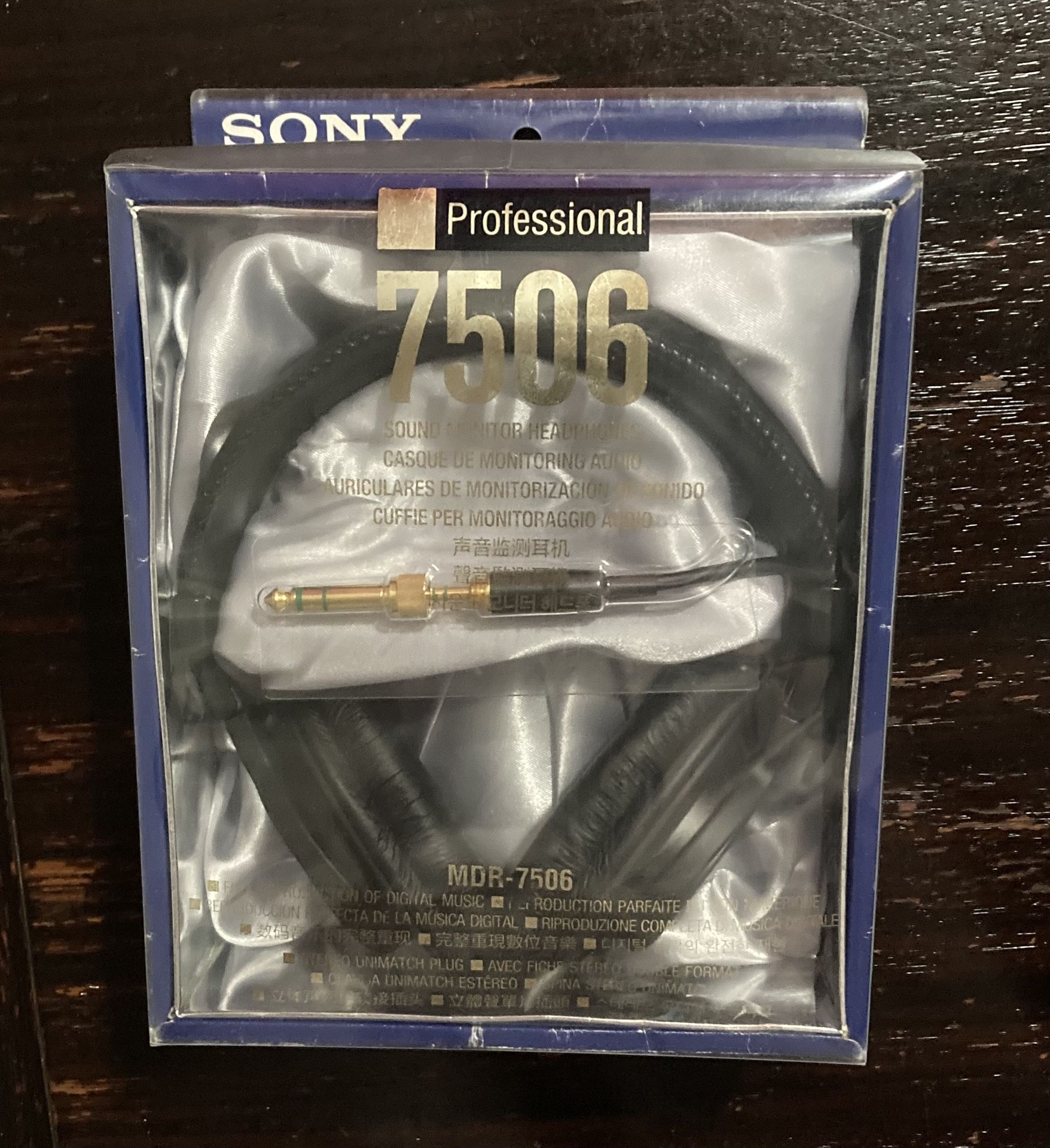 Song MDR-7506
