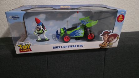 Buzz Lightyear and RC : Toy Story