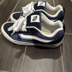 Knu Skool suede shoes Sz 10