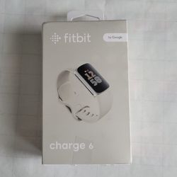 Fitbit Charge 6 Fitness Tracker with Google apps and GPS Porcelain/Silver 