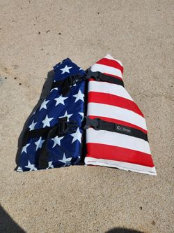 2 kids life Jackets