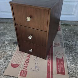 Nice 3 Drawer File Cabinet.