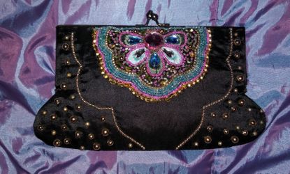 Vintage beaded/velvet clutch