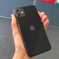 iPhone 11 64 GB Unlocked 
