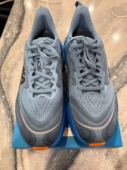 HOKA SKYFLOW Running Shoe