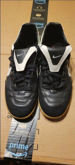 (Rare) Nike Tiempo Legend Futsal