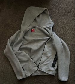 Nike tech