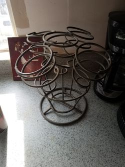 Wine bottle holder