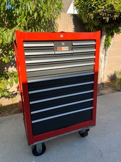 Craftsman 12-drawer rolling tool cabinet