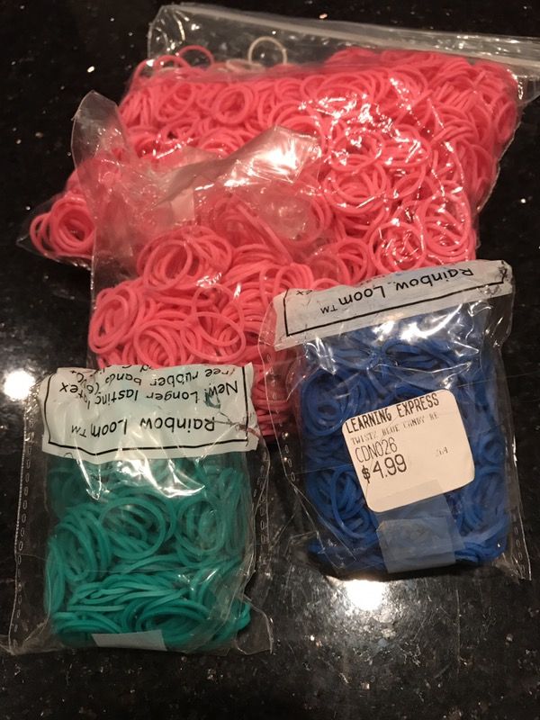 Rainbow Loom bands (2 packs brand new)