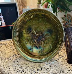 STUNNING VINTAGE IMPERIAL OPEN ROSE CARNIVAL GLASS BOWL  AMETHYST GREEN