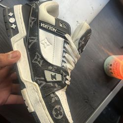 Lv Trainers