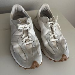 New Balance 327 Women’s Size 8.5