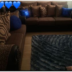 Sofa Set in Amazing Condition 