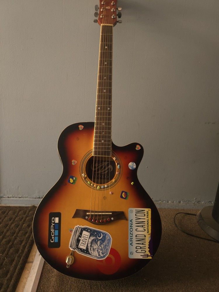 Solo Guitar. Acoustic/Electric.