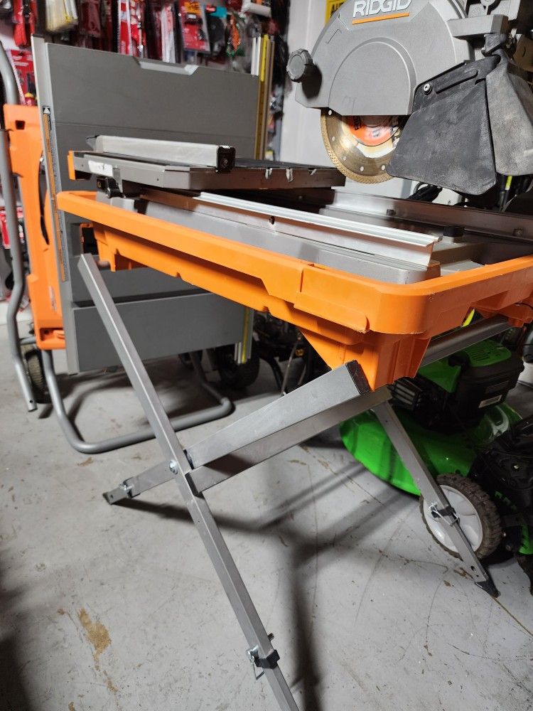 RIDGID
12 Amp 8 in. Blade Corded Wet
Tile Saw with Extended Rip