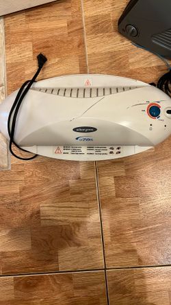 Compact Ironing Steam Press