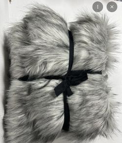 West elm Faux Fur Throw