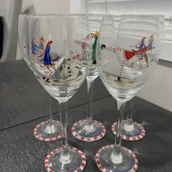 5 wine glasses 